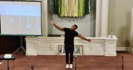 Deaf storyteller shares Visual Vernacular art form with Eastern Panhandle audiences