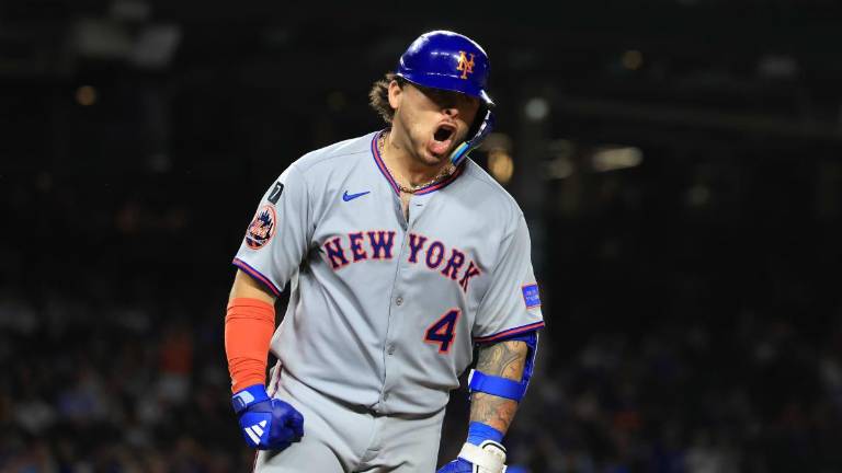 Jonrón oportuno de Álvarez impulsó a Mets otra vez al tercer Comodín