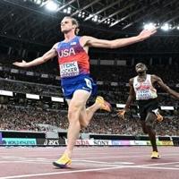 Hocker wins world 5,000m as Ingebrigtsen finishes empty