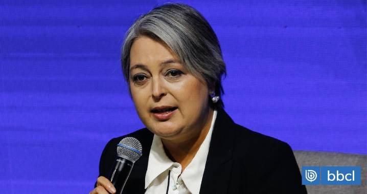 El mea culpa de Jeannette Jara por molestia durante debate: "Me predispuse de manera poco adecuada"