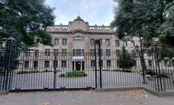 Atención: la UNLP definió el cronograma de inscripción para ingresar a sus colegios