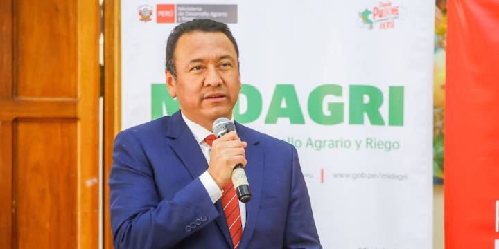 Exigen renuncia del ministerio de agricultura tras declaraciones en PERUMIN 37
