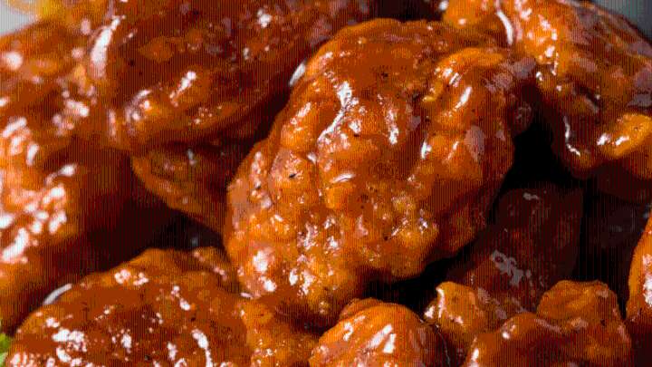901 Wings to close two locations by end of year