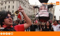 Enfrentamientos y heridos en marcha de jóvenes en Lima contra Gobierno y Congreso