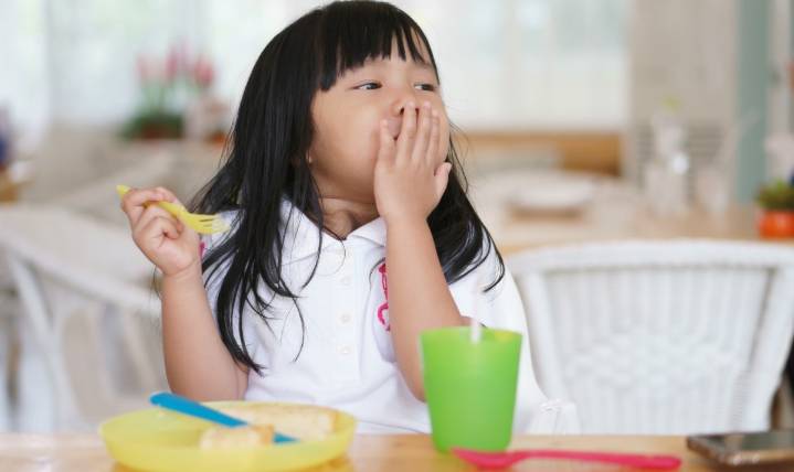 La amenaza invisible: exposición al plástico doméstico es un riesgo de salud para los niños