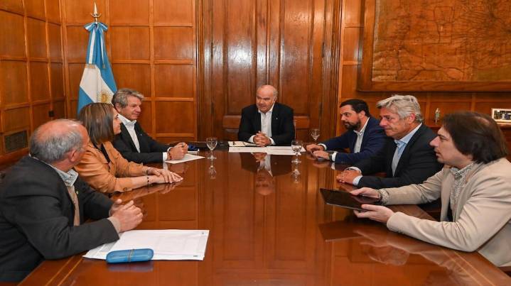 Tras reunirse con el Gobierno, los productores esperan políticas previsibles y una mejora del precio de los granos