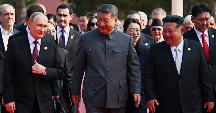 Putin and Xi caught on hot mic talking about living to 150