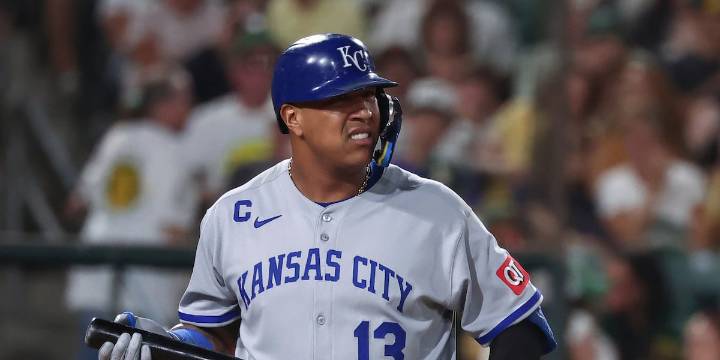 Royals’ Salvador Perez expected to return in 2026, team eyes playoff comeback following 82