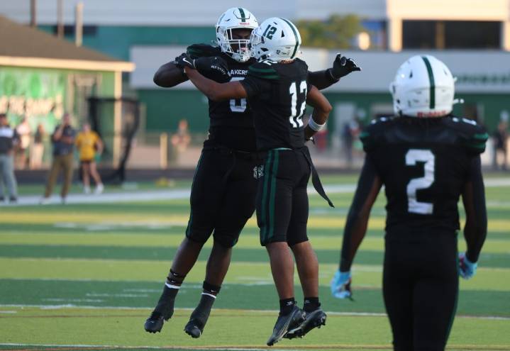 Defense, special teams key to West Bloomfield’s 12