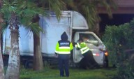 Conductor de camión pierde el control de su unidad y provoca accidente en la Costa Verde