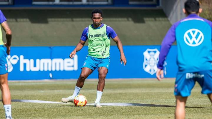 El Tenerife aspira al 'pleno al 12' en su partido contra el Ourense