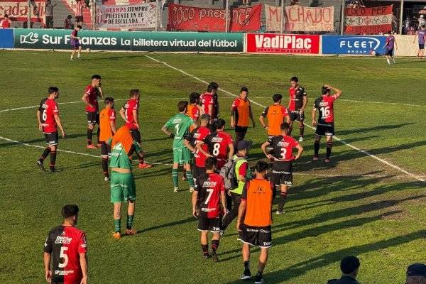 En Colón, una protesta pacífica terminó en represión policial y un jugador herido