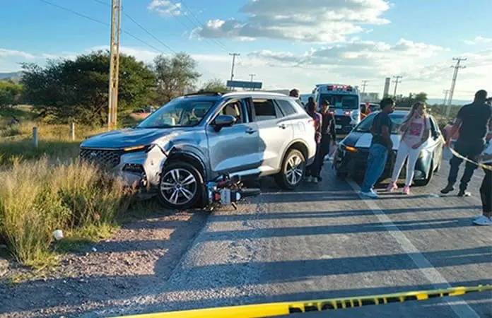 Mujer pierde la vida en accidente de motocicleta en la carretera 37
