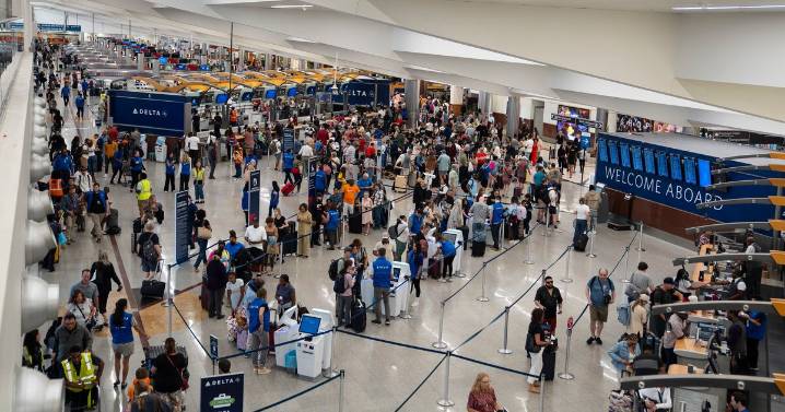 Opinion: What airline delays taught us about Atlanta traffic