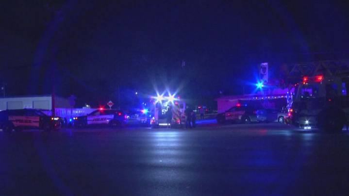 San Antonio police investigate double shooting at a sports bar
