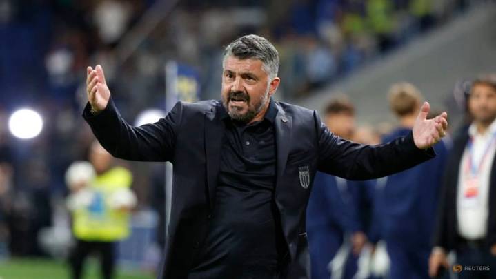 Italy blow past Estonia 5-0 with late surge in Gattuso debut