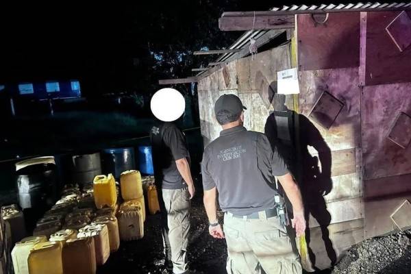Aseguran bodegas de huachicol en sur de Tamaulipas