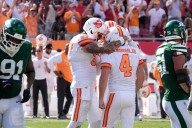 Baker Mayfield leads undefeated Buccaneers to another thrilling victory, 29