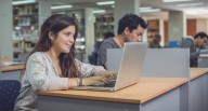 ¿Angustiado por tu primer trabajo?: compensa la inexperiencia con estas actitudes