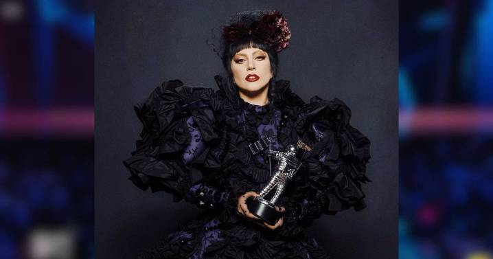 Lady Gaga comparte emotivo discurso tras ganar Artista del Año en los MTV VMAs 2025