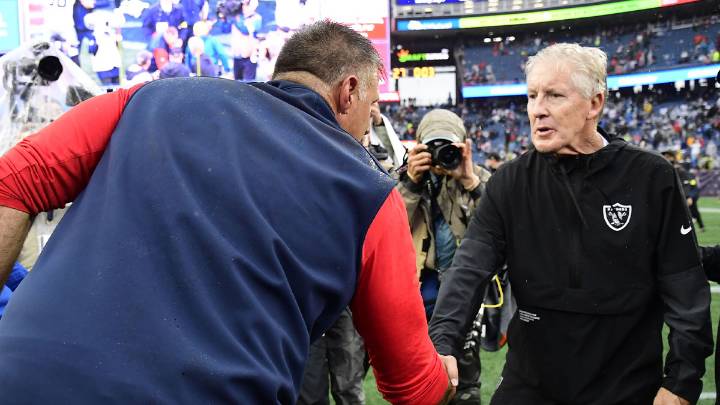 Pete Carroll, Geno Smith celebrate first win with Raiders