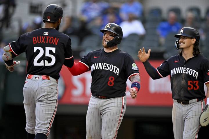 Deadspin | Byron Buxton, Bailey Ober carry Twins over Rangers 4-0
