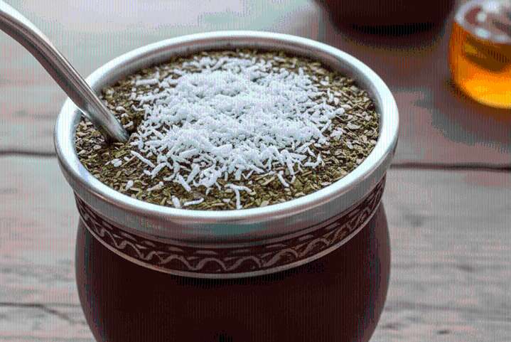 Los beneficios del mate con coco rallado: cómo incorporarlo a la infusión