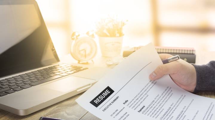 EEUU creó 911,000 empleos menos de lo que se pensaba