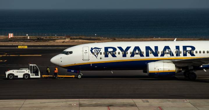 Ryanair rival IAG issues Spain flights update