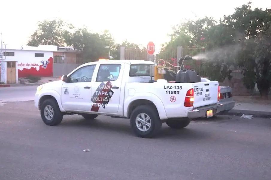 Inician labores de fumigación contra mosco transmisor del dengue en La Paz