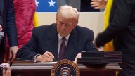 Trump cannot use Alien Enemies Act to deport members of Venezuelan gang, appeals court rules