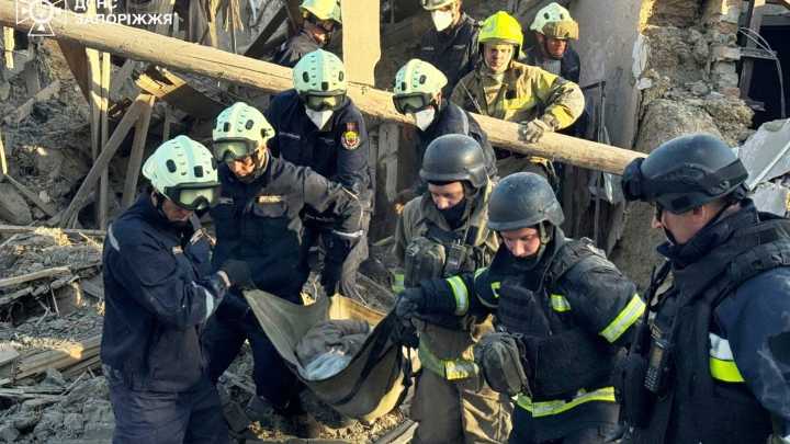 Russia and Ukraine trade deadly drone strikes as Zelenskyy anticipates intense diplomacy at UN