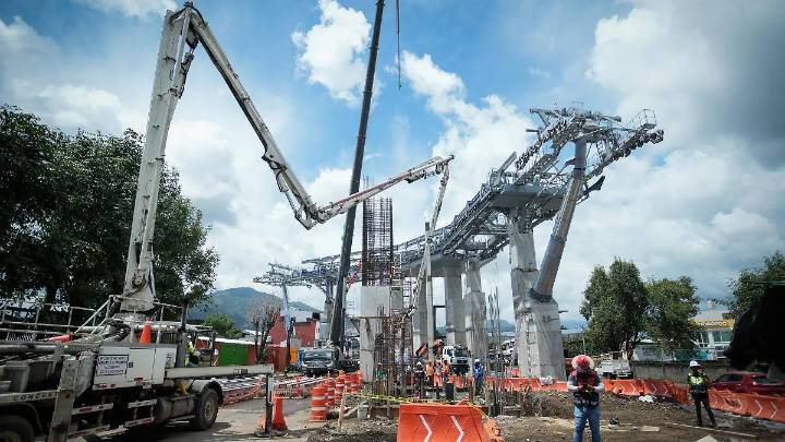 Alcalde de Uruapan suspende obra del teleférico tras asesinato de policía