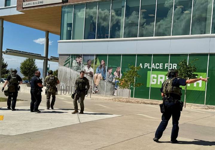 Politicians who have experienced violence directly react to Charlie Kirk shooting