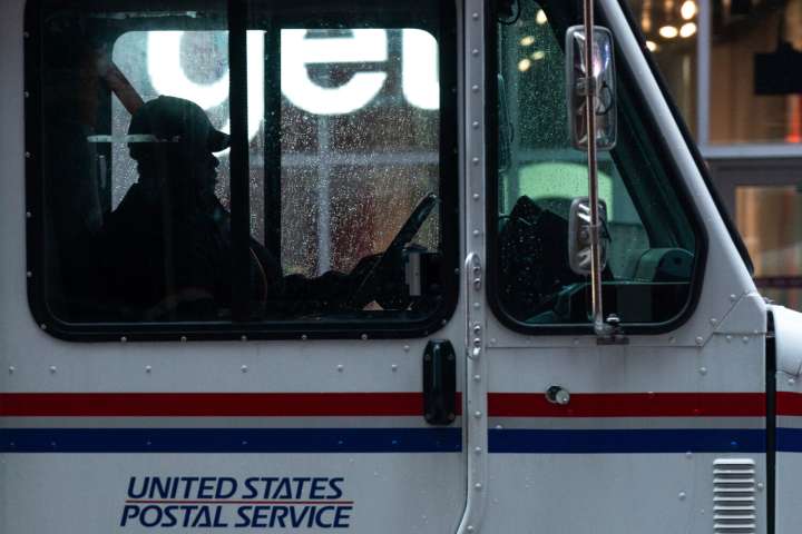 Census Bureau to test using postal workers as census takers in 2030 field trials next year