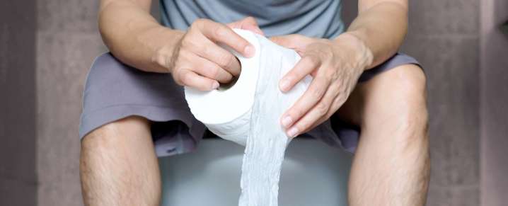 Your Pooping Habits Could Harm Your Health in 7 Ways, Research Shows