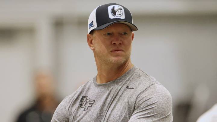 Can Scott Frost outcoach genius Bill Belichick?