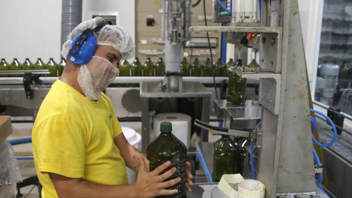 Medio millón de 'boomers' se plantean trabajar más allá de los 67 años, según Funcas