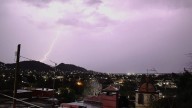 Lorena se degrada a tormenta tropical, pero mantiene riesgos en Sonora