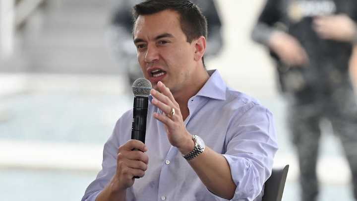 Noboa firma decreto que denuncia "en todo su contenido" el Estatus Migratorio entre Ecuador y Venezuela