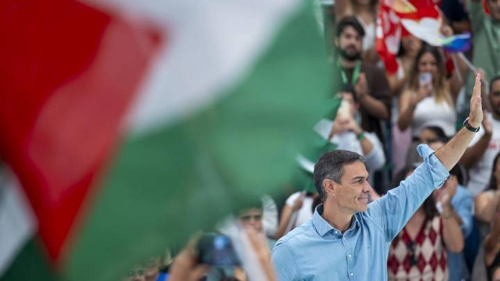 Feijóo acusa a Sánchez de alentar los disturbios propalestinos en la Vuelta