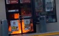 Incendian OXXO con bomba molotov en Zamora
