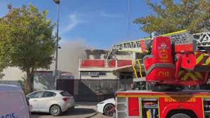 Varios colegios son evacuados en Rivas-Vaciamadrid por un incendio en un centro de Protección Civil