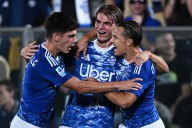 ¡Qué golazo! Zurdazo imparable: Nico Paz prolongó su gran arranque en la liga de Italia y recibió una distinción