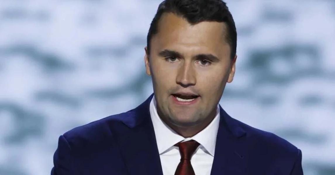 "No te queremos en el país": EEUU niega visas a extranjeros que se burlaron del crimen de Charlie Kirk
