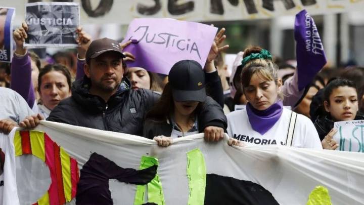 Hubo represión policial en la marcha por Brenda, Lara y Morena