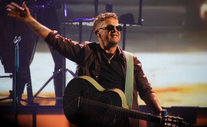 Alejandro Sanz conquista Puebla y sana los corazones partidos