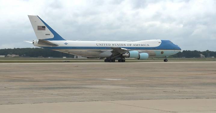 Controller scolds Spirit Airlines pilot to ‘pay attention’ to radio calls as Air Force One flies 8 miles away