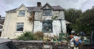 House for sale is filled with so much rubbish, you need to wear PPE to view it