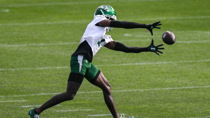 Jets CB Sauce Gardner limited in practice ahead of Bills clash